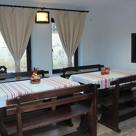 Konukevi Topalovi 3*