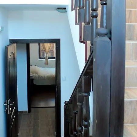 Konukevi Topalovi 3*