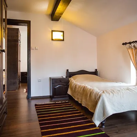 Konukevi Topalovi 3*